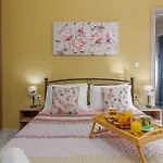 Gina's House * ארגוסטולי